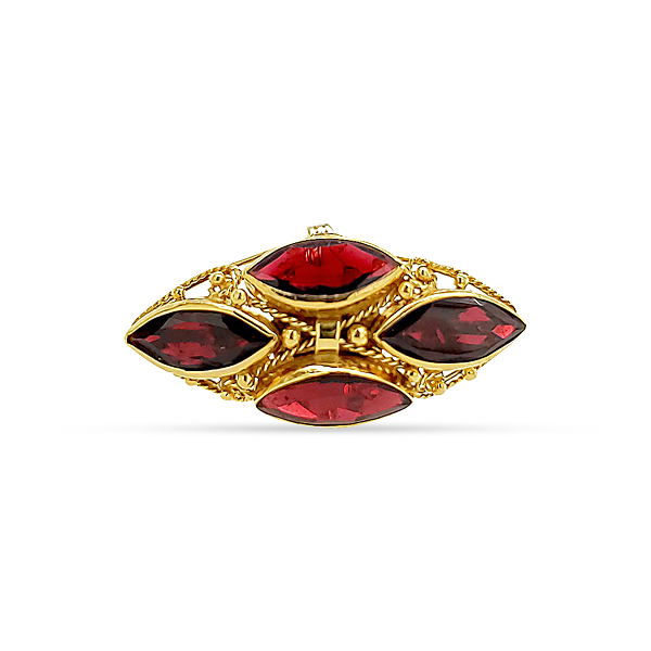 CIRCA 1940'S GARNET RING