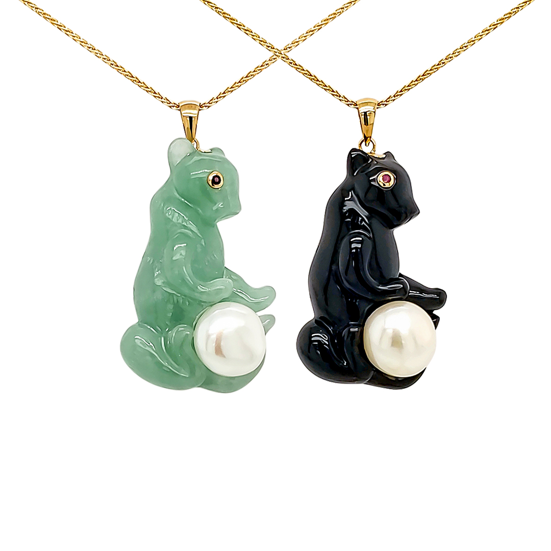 JADE AND PEARL CAT PENDANT