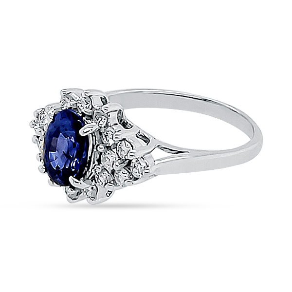 BLUE SAPPHIRE AND DIAMOND RING