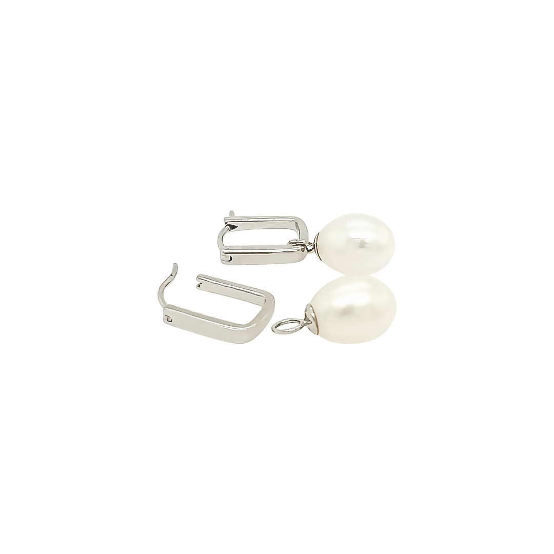 WHITE PEARL EARRINGS