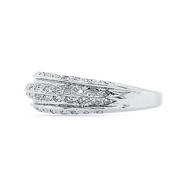 DESIGNER STYE DIAMOND RING