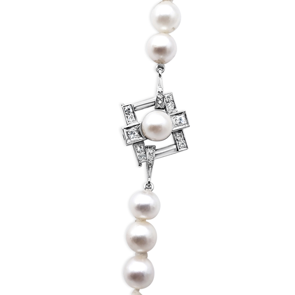 JAPANESE AKOYA PEARL AND DIAMOND NECKLACE